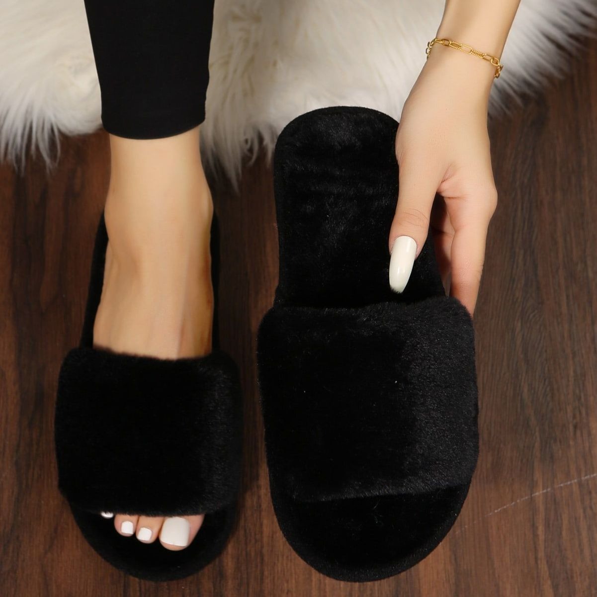 Plush Slippers for Women in Autumn and Winter New Indoor Lazy One Word Plush Slippers with Flat Bottom Cotton Slippers for Home Use - Luxeelegance